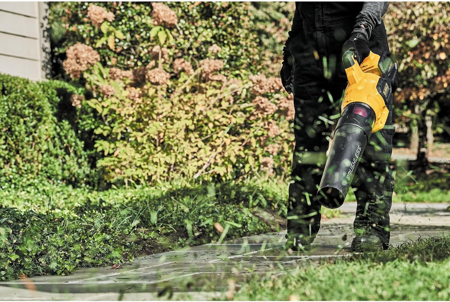 image:imageDewalt Blower AXIAL BRUSHLESS 600 CFM DCBL772X1Blower Kit Only